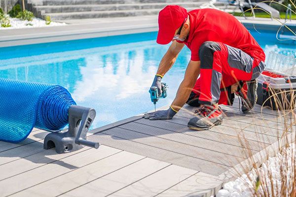 Pool - Cleaning & Maintenance